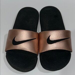 Nike Kawa Slides Rose Gold Kids 6C
